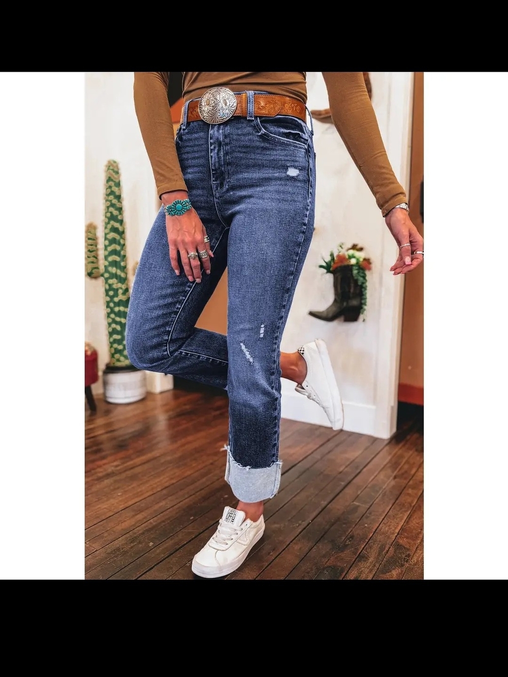 Western High-Rise Dark Blue Cropped Distressed Women's Jeans